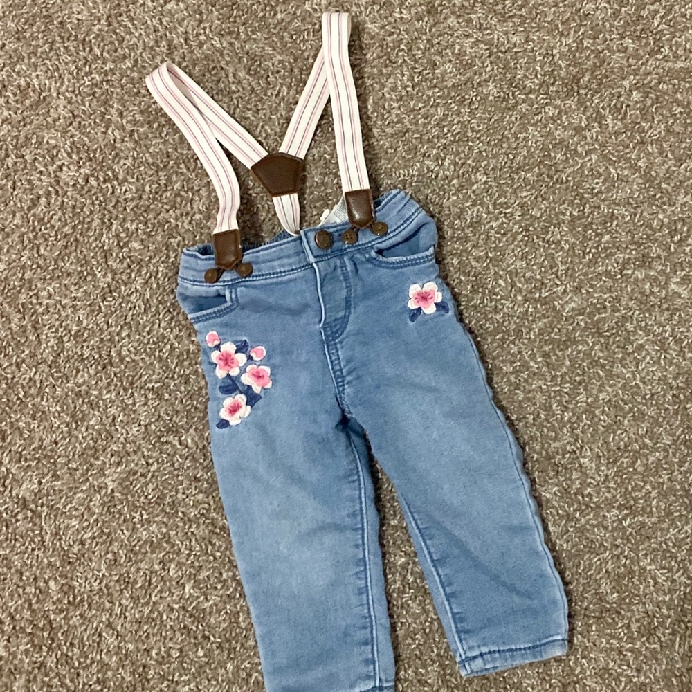 Baby Girl Pants with Adorable Suspenders! - Picture 3 of 4
